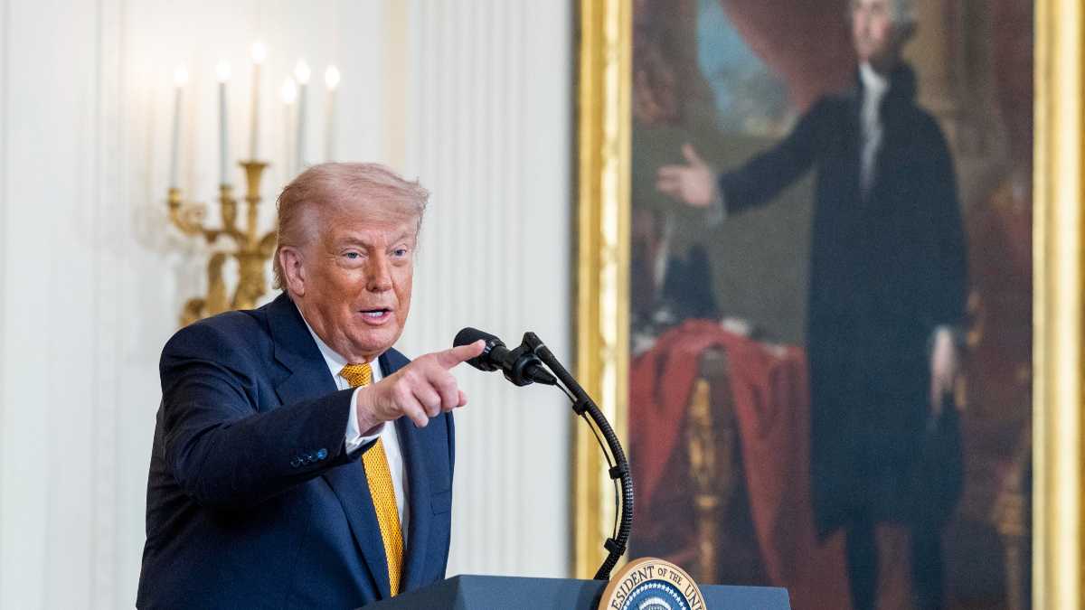 L’Ue è “appesa agli umori di Trump sui social” per l’accordo sui dazi