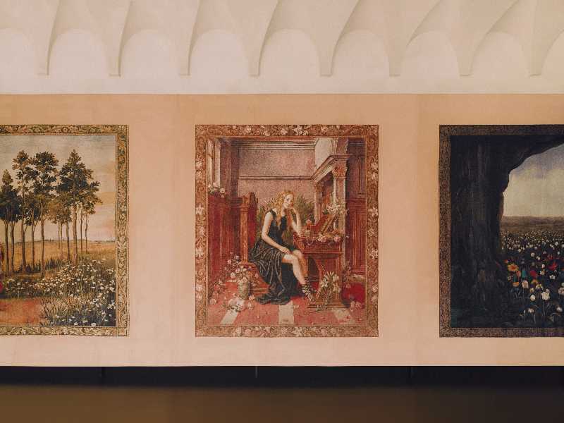 La riabilitazione di Frida. L’ottava scena della serie di arazzi voluti da Demna per il progetto "Memoria"