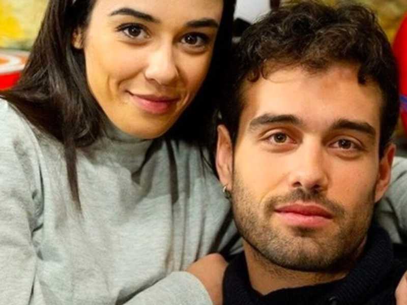 Gli autori di Un Posto al Sole non sanno più come strapparci un sorriso