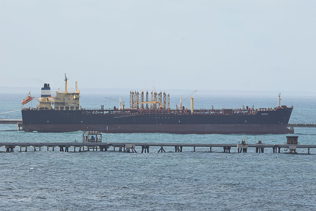 Il terminal petrolifero di venezuelano di Puerto Cabello (foto Getty Images)