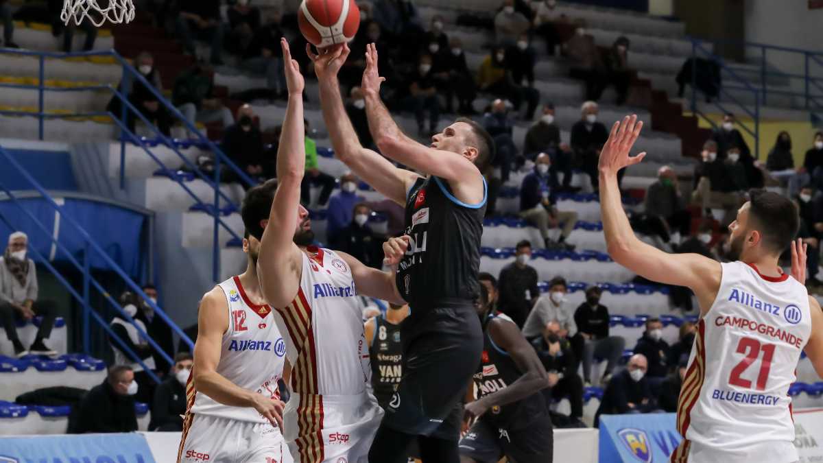 Trieste e Cremona si affronteranno sul parquet, poi potrebbero sparire entrambe
