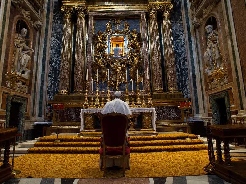 Foto Vatican media via LaPresse