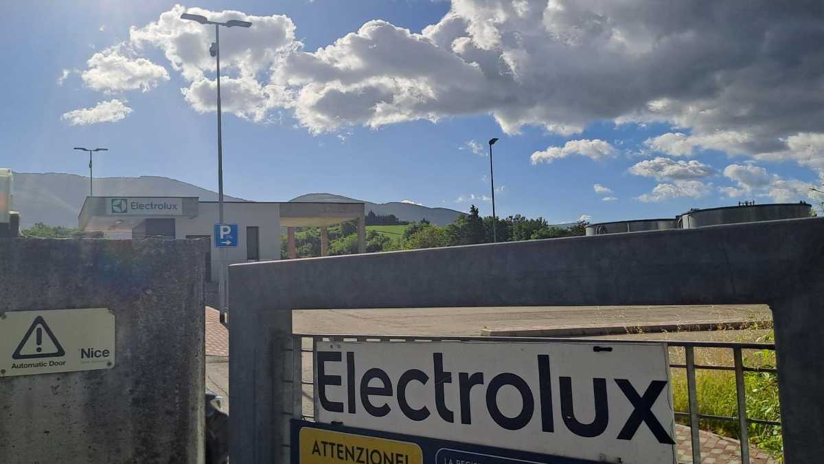 Immagine di Oltre Electrolux. L'industria del bianco perde pezzi in Italia