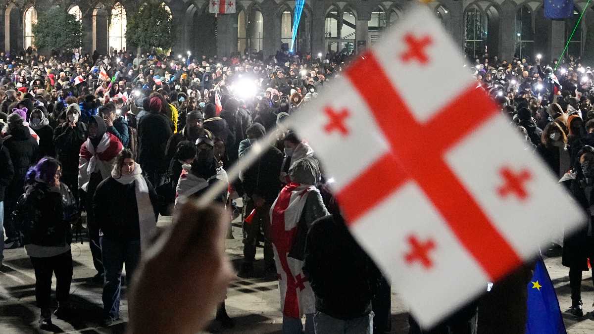 Immagine di Lo spettacolo “La Festa” racconta la Georgia che protesta e sogna l’Europa