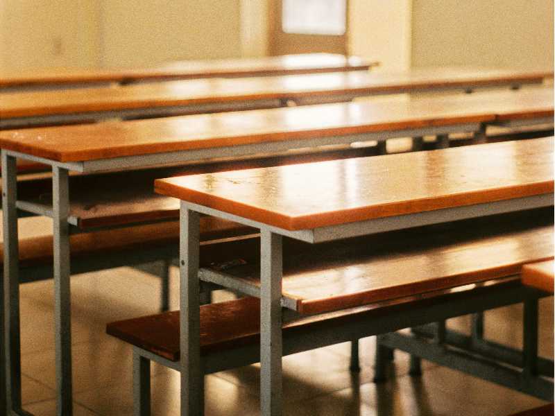 Immagine di Chi vuole far leggere i "Promessi sposi" al liceo? Speriamo non studenti e insegnanti