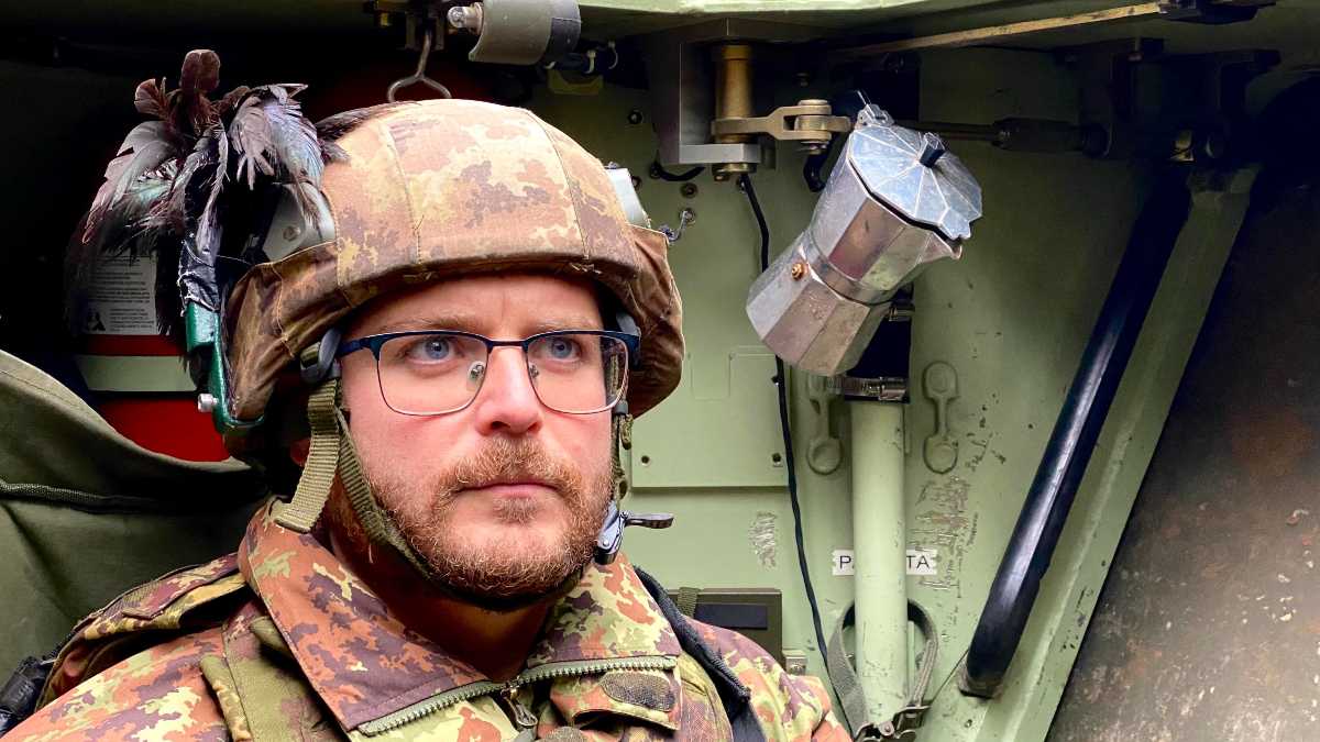 Lettonia sulla difensiva. Una falla di sicurezza porta giù il governo
