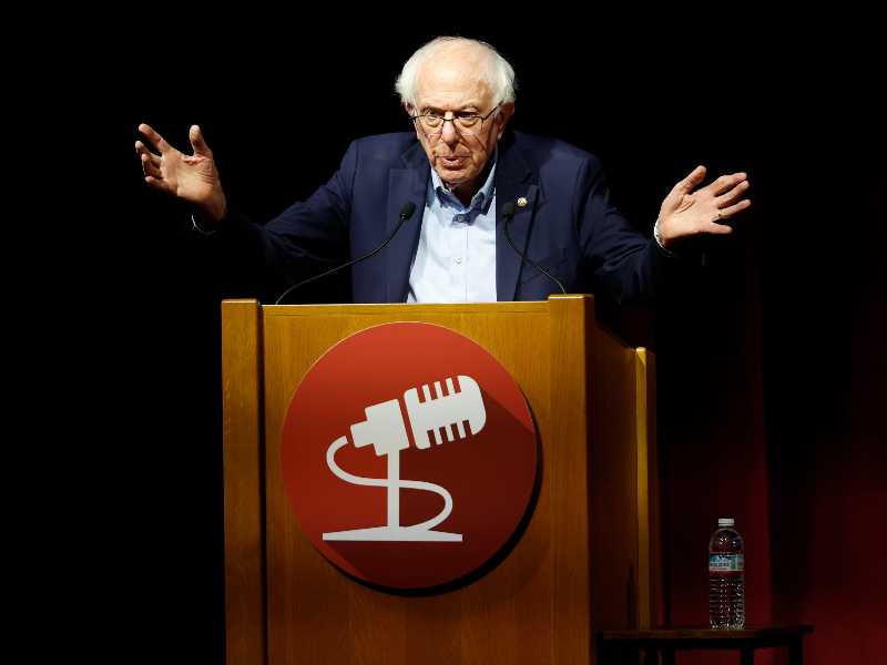 Il salone di Bernie Sanders: fa impazzire Torino e la sinistra. Schlein lo incontra (Avs no)