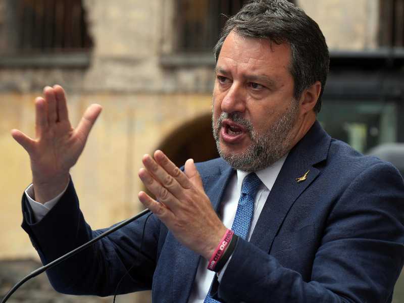Il caso Modena divide il governo: Salvini insegue Vannacci, Meloni e Tajani prendono le distanze
