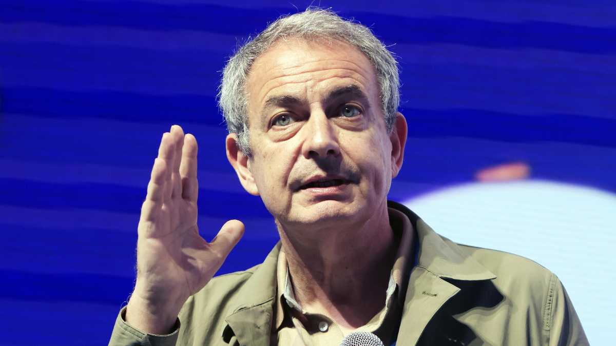 Immagine di Le accuse dettagliate a carico di Zapatero imbarazzano Sánchez e il Psoe