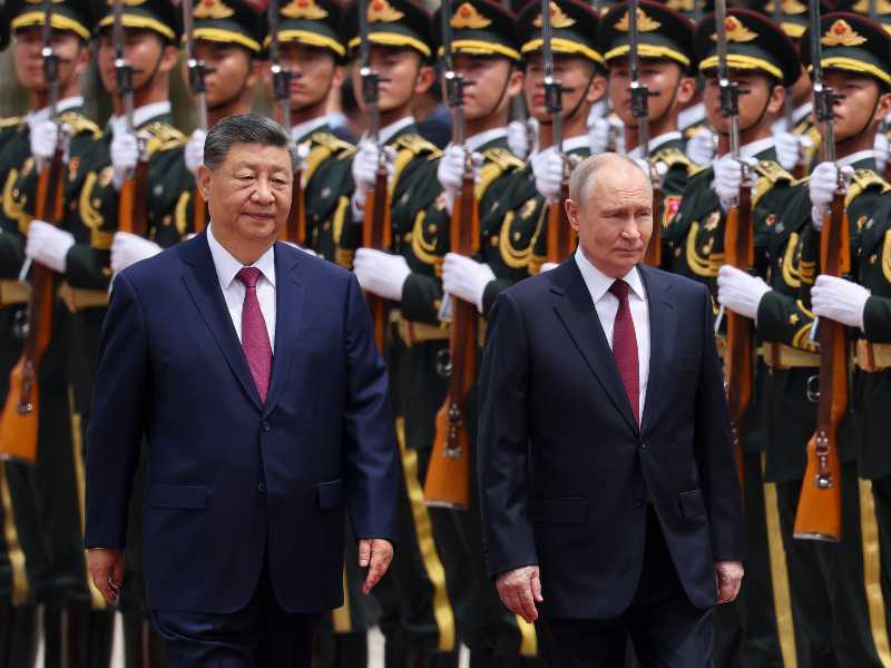Putin torna a Mosca con il denaro di Xi per continuare la guerra
