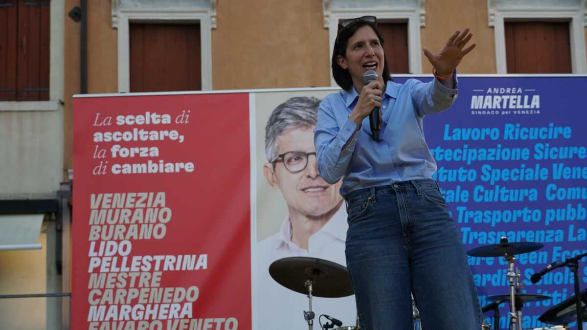Immagine di Altro che preferenze. Schlein vuole fare le liste e prepara il ricambio generazionale in Parlamento