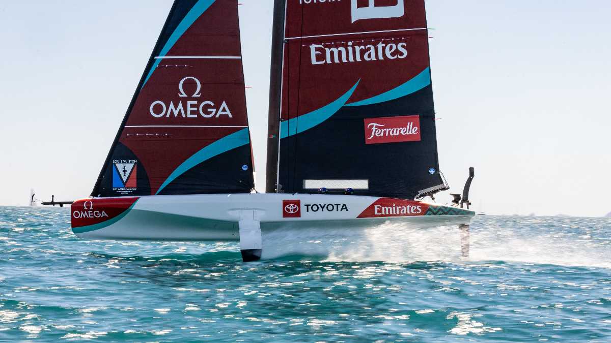 Immagine di Aspettando Napoli, si regata a Cagliari. Le prime prove generali di America’s Cup