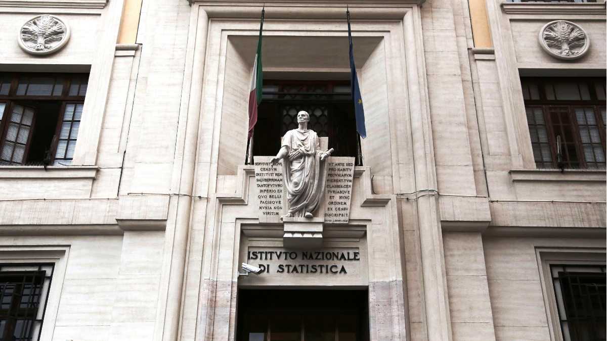 Pil giù, debito su. E poi? L’Istat racconta anche buone notizie sull’Italia