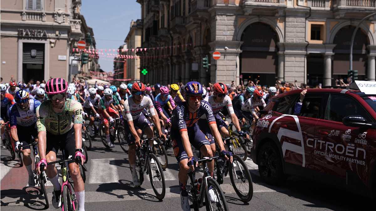Immagine di Milano ritrova un amore dimenticato, il Giro d'Italia