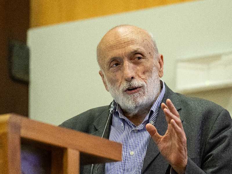 Immagine di La sinistra non se lo meritava, Carlo Petrini