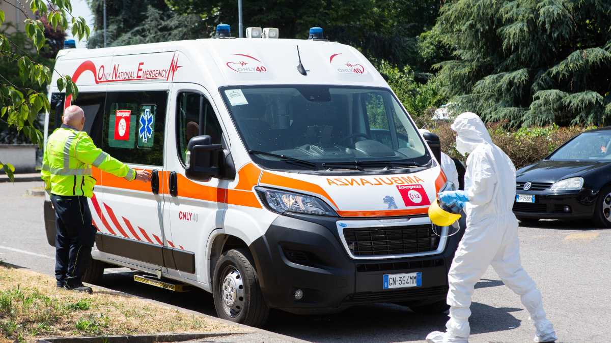 Immagine di Ebola a Milano, il confine tra allarme e sicurezza. Una storia diversa