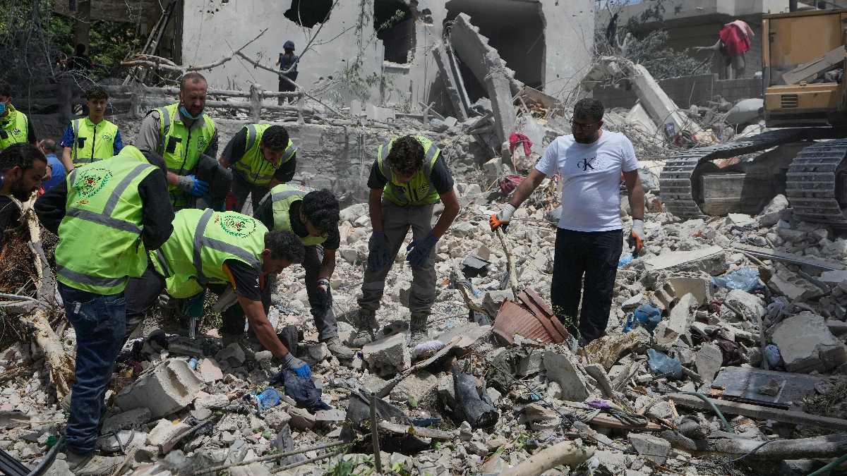 Immagine di L’esercito israeliano avanza in Libano. Vittime e messaggi