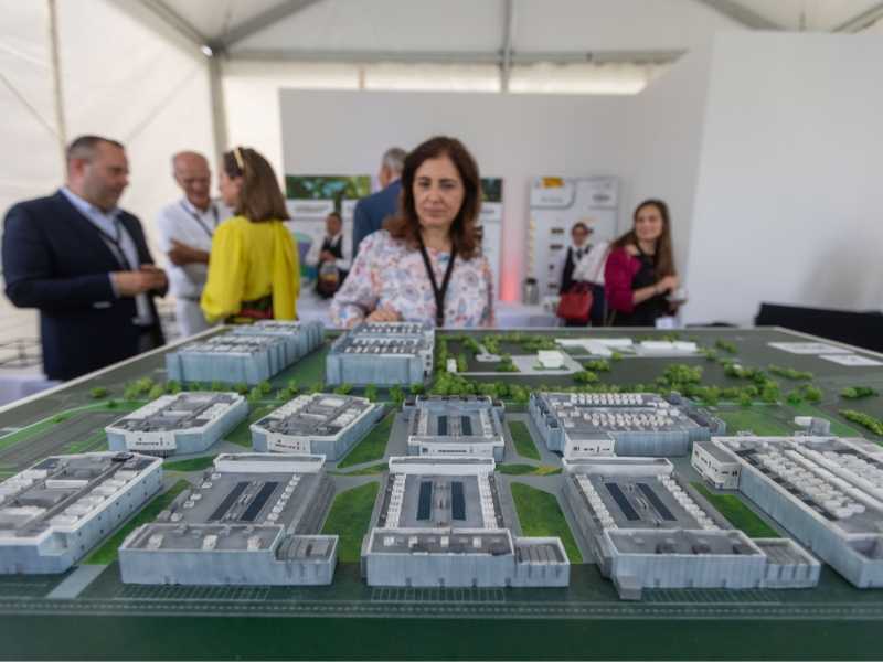 Un plastico del data center DC09 a Milano (foto LaPresse)