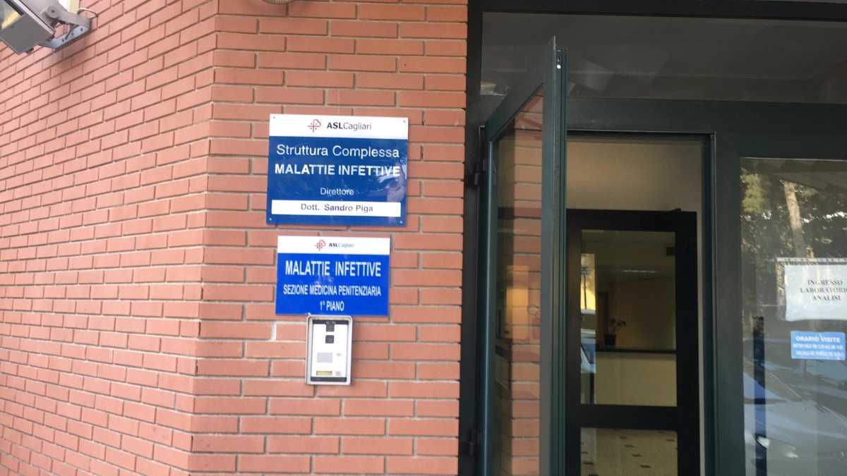 Immagine di Sospetto caso di Ebola a Cagliari, ma il rischio resta molto basso