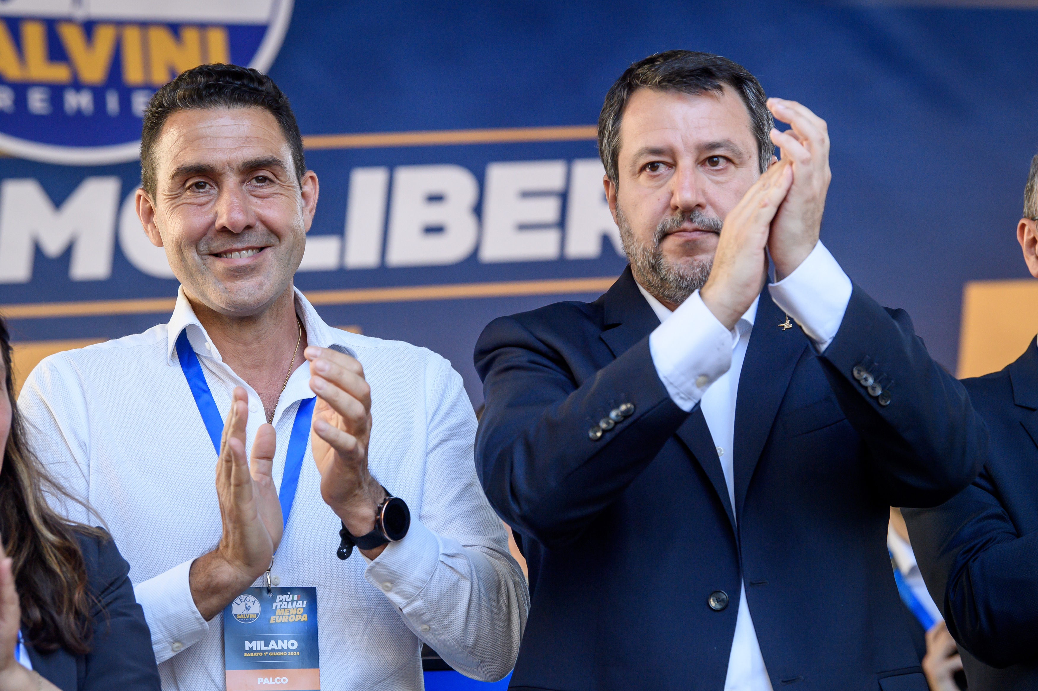 È guerra social tra Fn e Lega. 