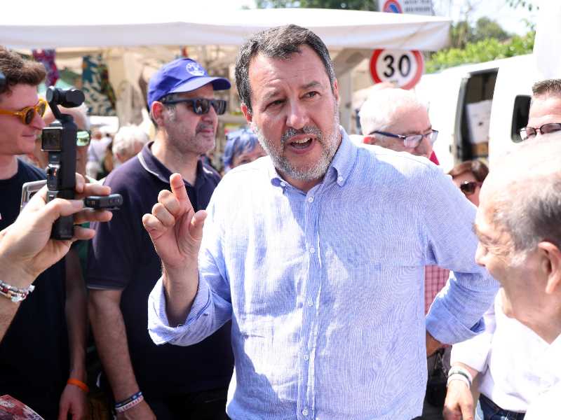 Ecco il secondo punto stracciato dallo statuto Lega: previsto un presidente. La rivolta dei sindaci. Zaia pro diritti