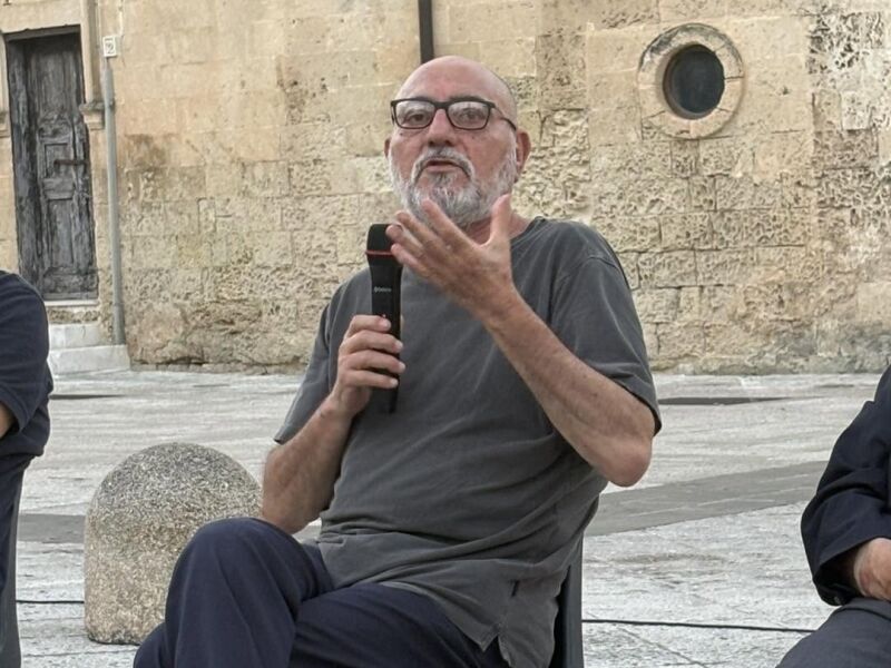 Il caso Reggio Calabria. Suppletive con accordo XXL sul nome di Carmine Fotia (Schlein e Conte silenti)