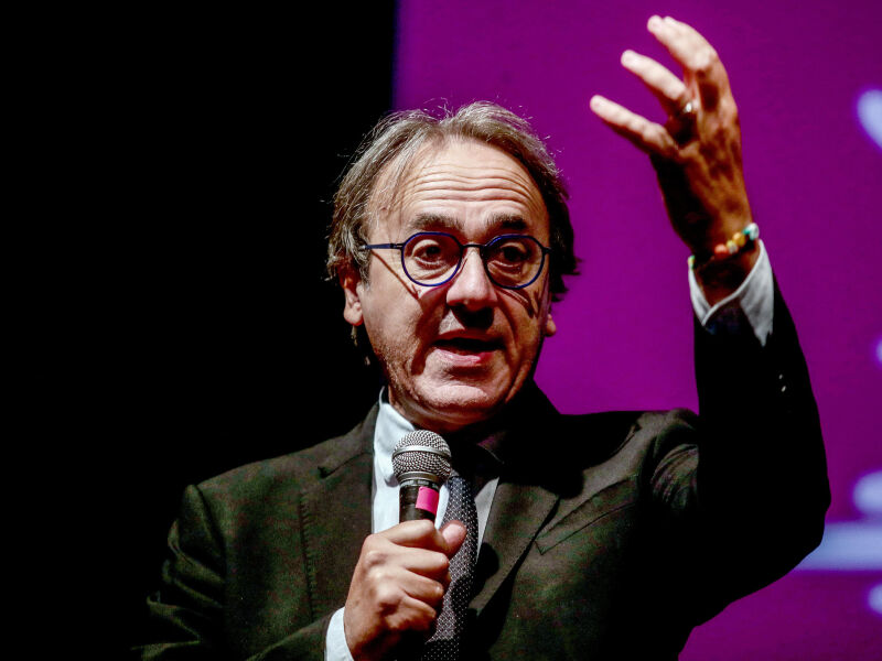 Il leader di Europa Verde, Angelo Bonelli, a Milano nel settembre 2026 (Ansa)