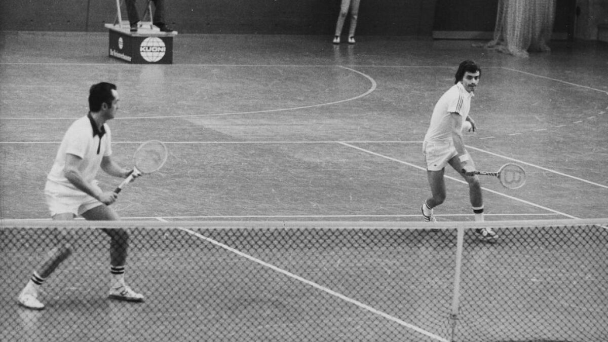 Image of When, in 1976, Italy was having a serious debate (and triumphed in Santiago). A book